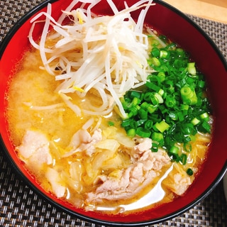 外食気分♪味噌キムチラーメン